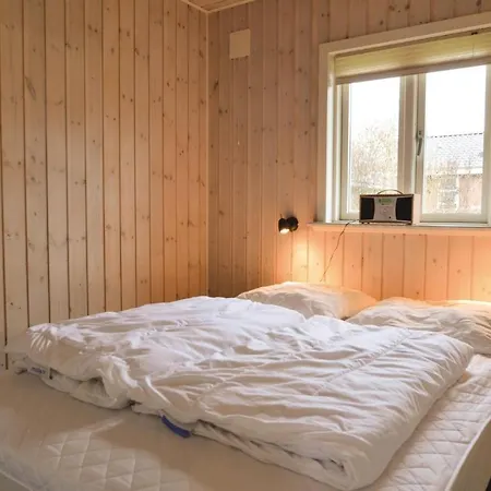 Nice Home In Grindsted With Wifi * グランストゥ